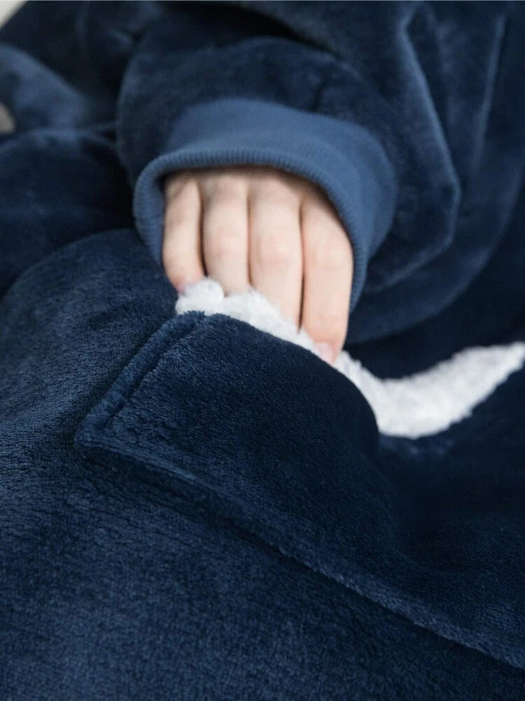 Oversized Microfiber Wearable Blanket